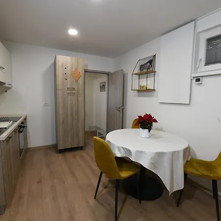 شقة Quiet One-bedroom Near Center Free Parking ليوبليانا